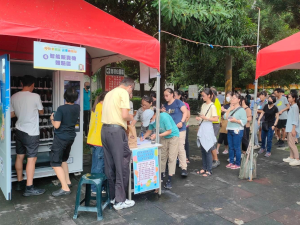 智能販賣機-體驗行動支付消費儲存雲端發票